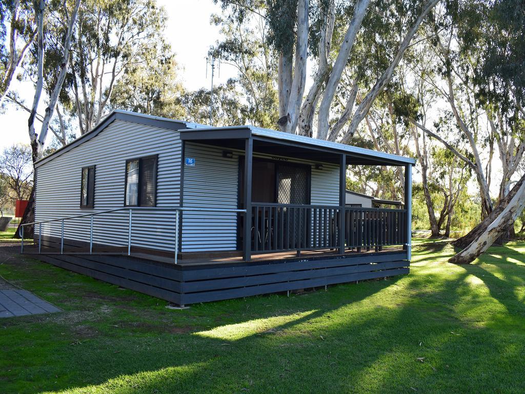 Cohuna Waterfront Holiday Park Exteriér fotografie